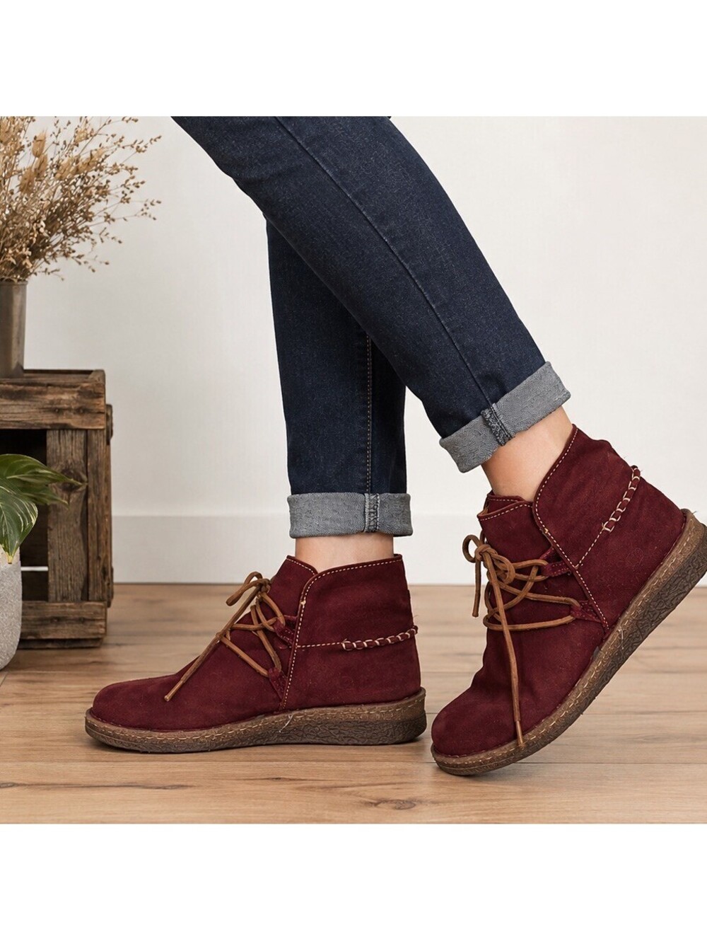 Born Burgundy Suede Leather Ankle Booties Women’s Size 8 EU 39 Lace Up Chukka